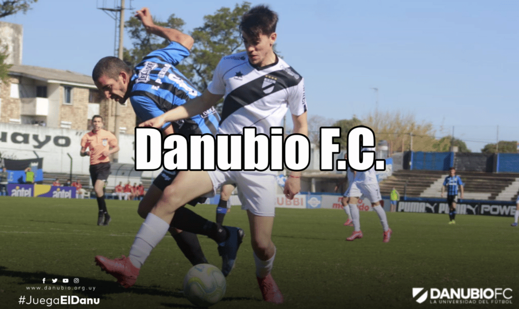 Danubio FC x Racing Club Montevideo 14/10/2023 na Primeira Divisão do  Uruguai 2023, Futebol