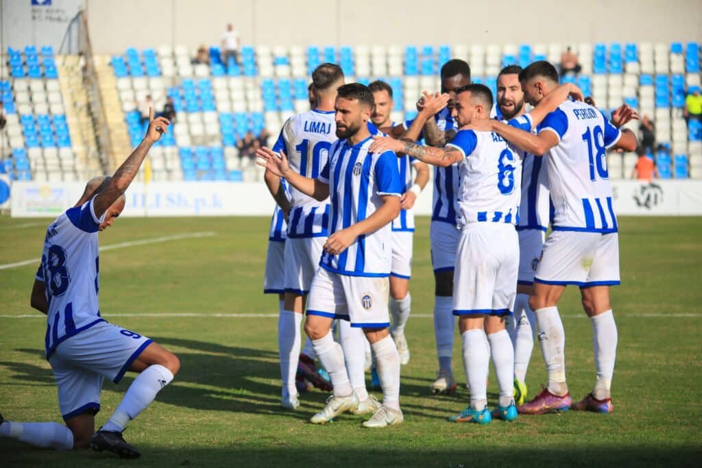 KF Tirana x Teuta Durres 26/04/2023 na Albanian Copa 2022/23, Football